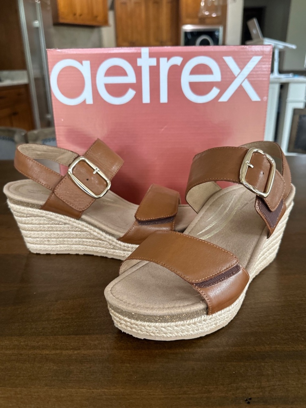 Aetrex Women's Ashley Wedge Sandal Arch Support Wedge Size 8.5 Coffee Brown New
